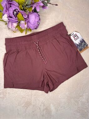 NWT Avalanche Mauve Drawstring Athletic Shorts